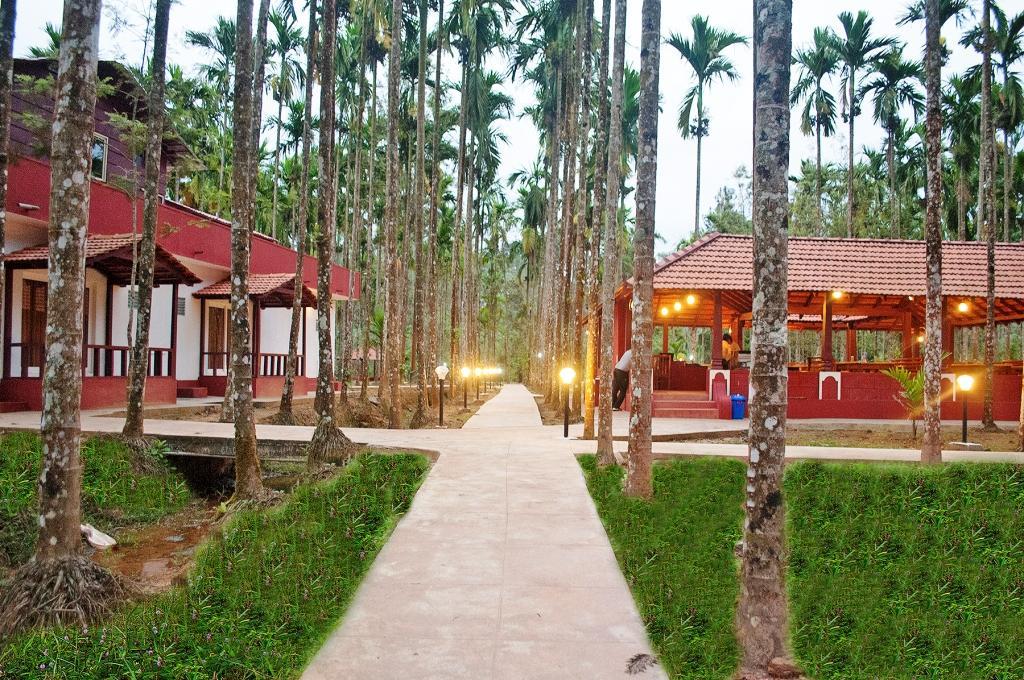 La Flora Prakruth Resort Coorg Tulsa Exterior foto